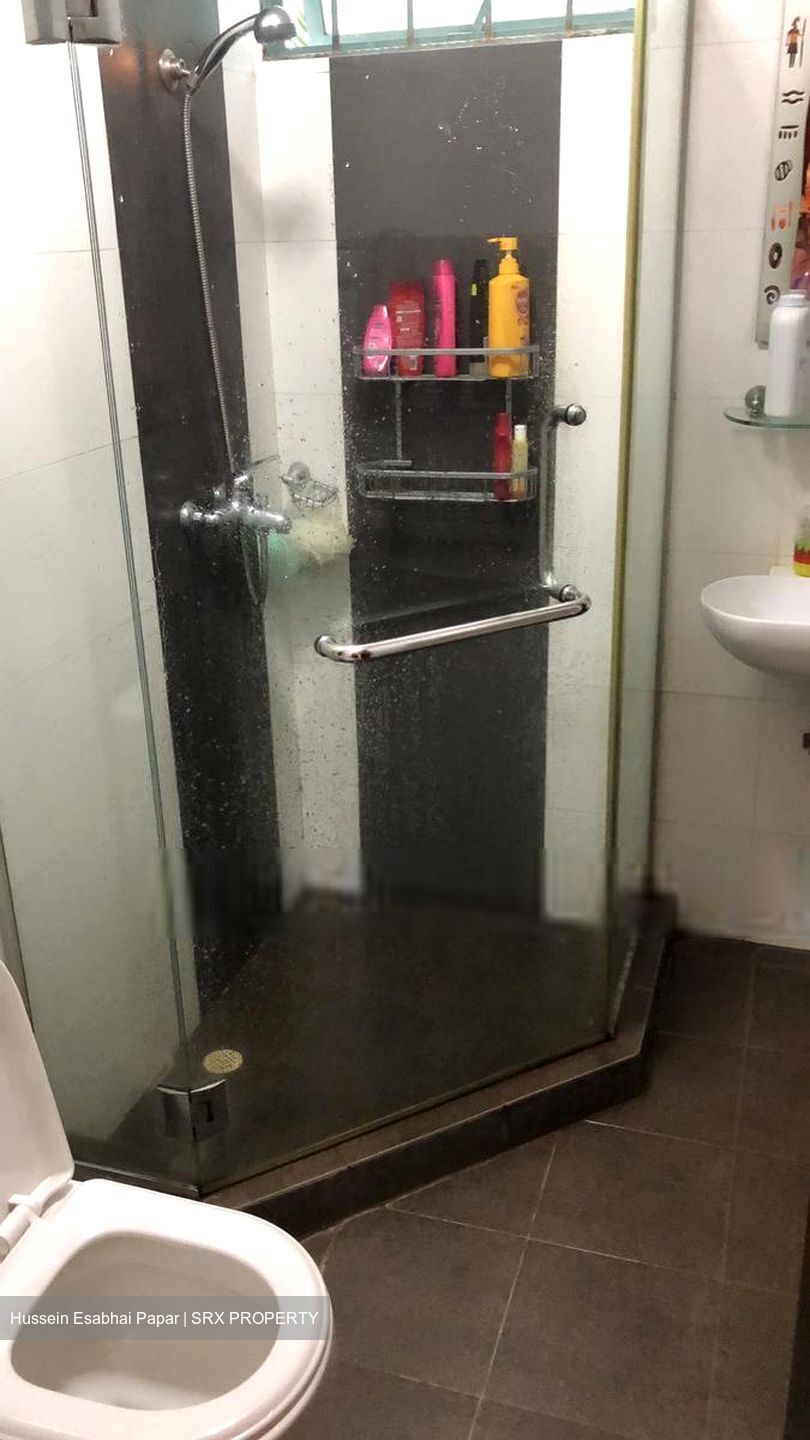 Stratford Court (D16), Condominium #583312791